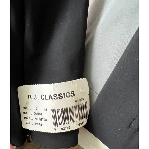 RJ Classics Palermo Orange Label Black Show Coat Size 0R NWT - Picture 11 of 16